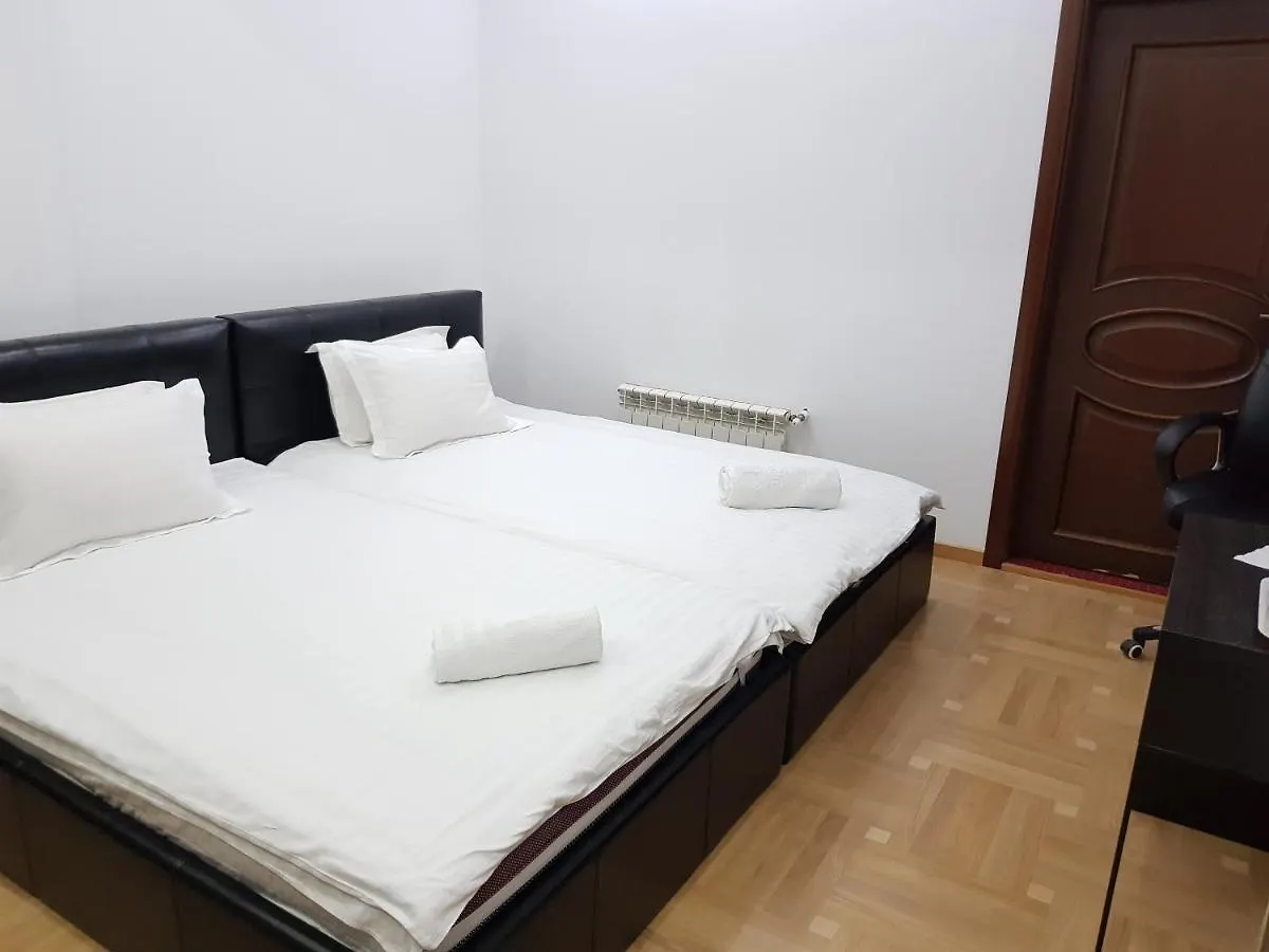 Apartament Langa Monza Apartman Bukarest Románia